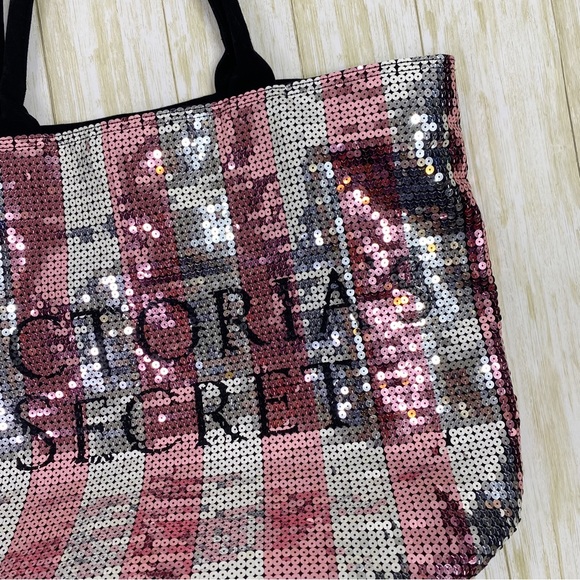 Victoria’s Secret Pink & Silver Sequin Stripe Tote Bag - Picture 3 of 8